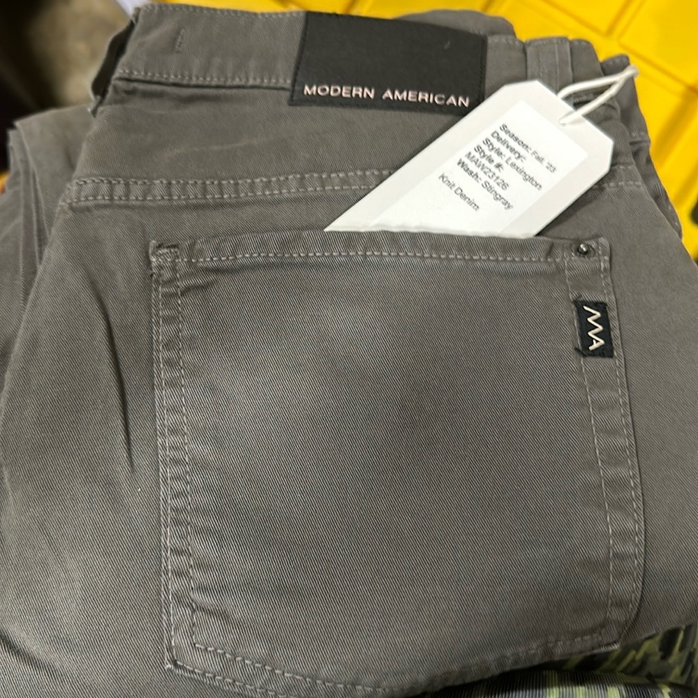 Modern American Lexington Fenim